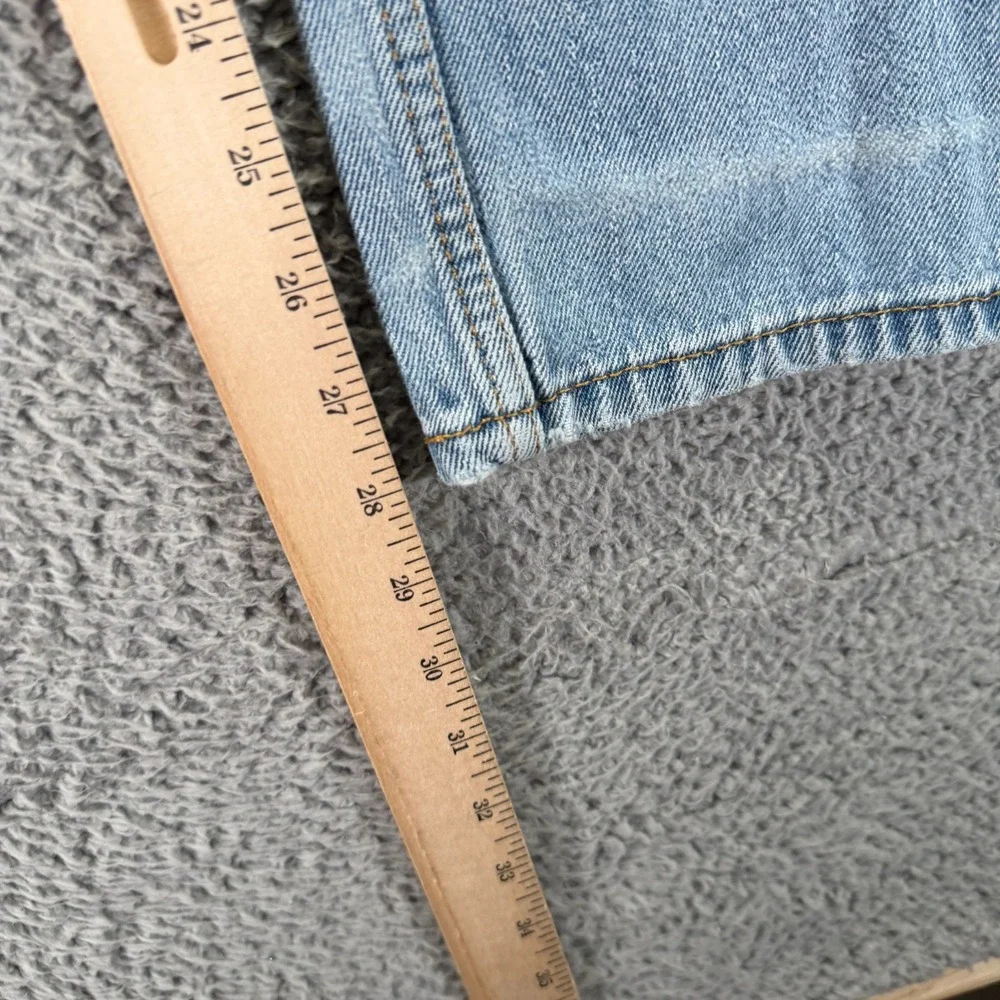 Levis before purchasing